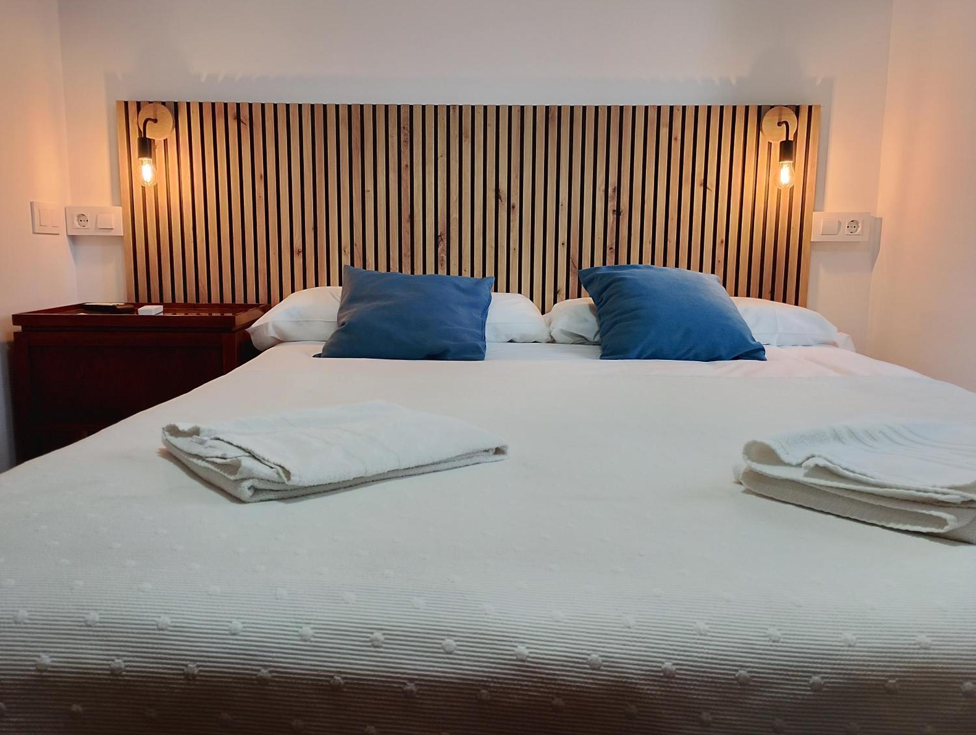 Cabalo Furado Tui Hotel Bagian luar foto