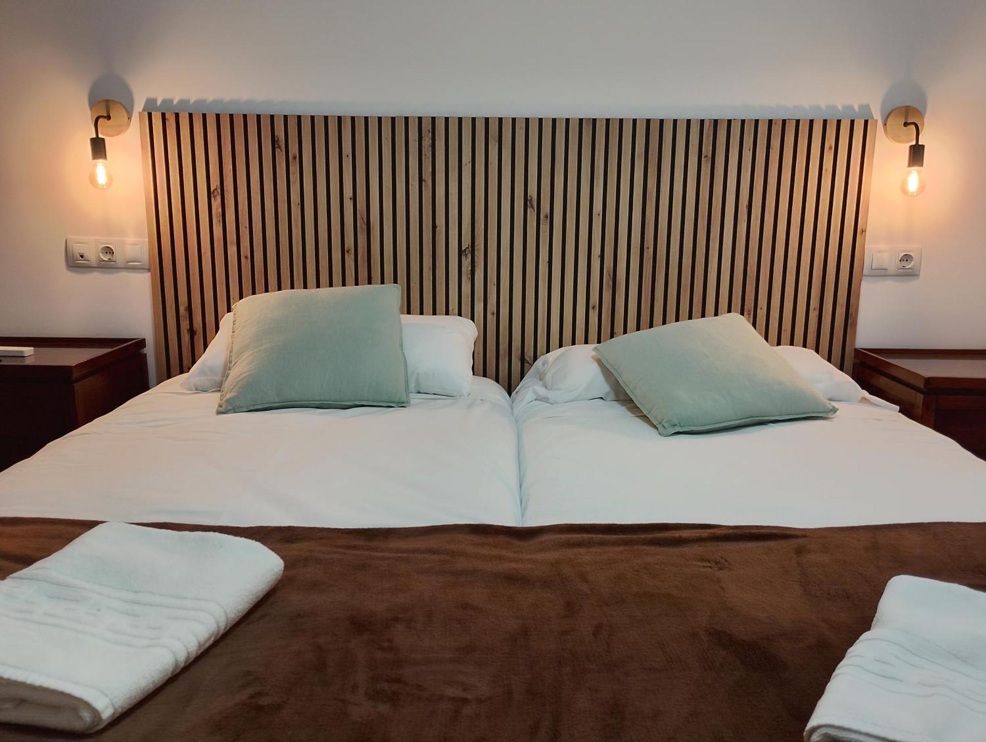 Cabalo Furado Tui Hotel Bagian luar foto